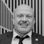 Lee-Mills-Guiding-Edge
